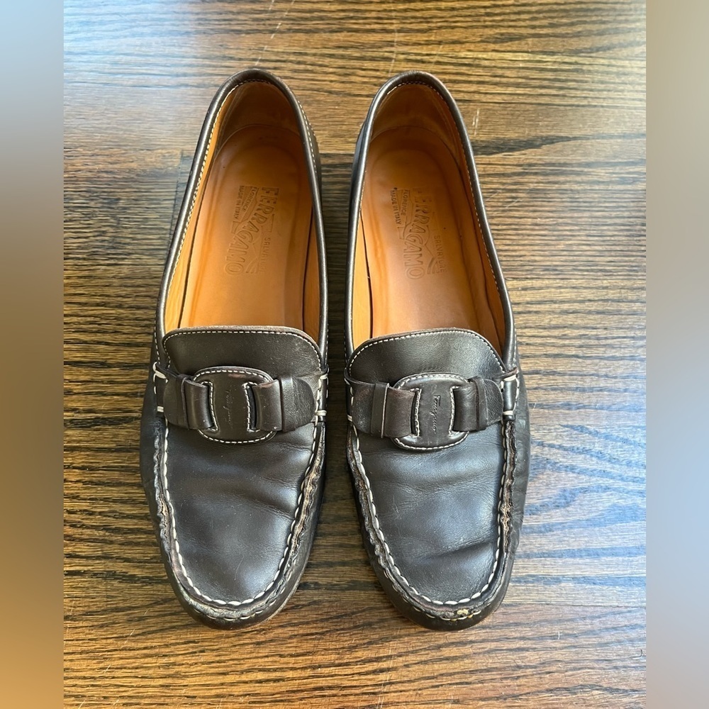 Salvatore Ferragamo Women's Brown Loafers Sz. 8 (3A)